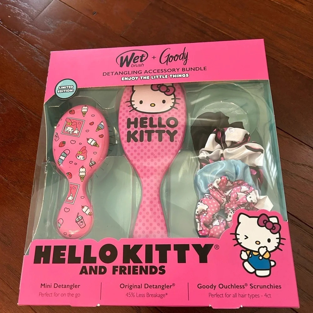 New HELLO KITTY Wet Hair Brush Detangling Accesory Bundle LIMITED EDITIO… - Picture 3 of 4